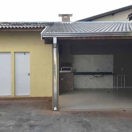 Bela casa com churrasqueira e estacionamento Olímpia Exterior foto