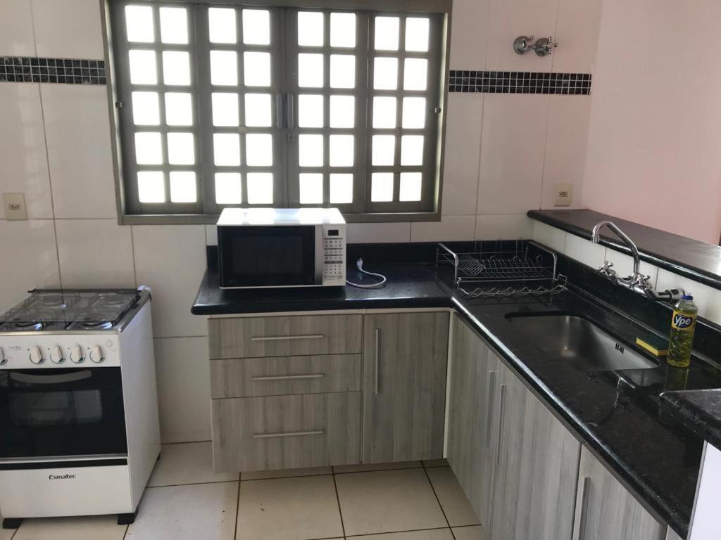 Bela casa com churrasqueira e estacionamento Olímpia Exterior foto